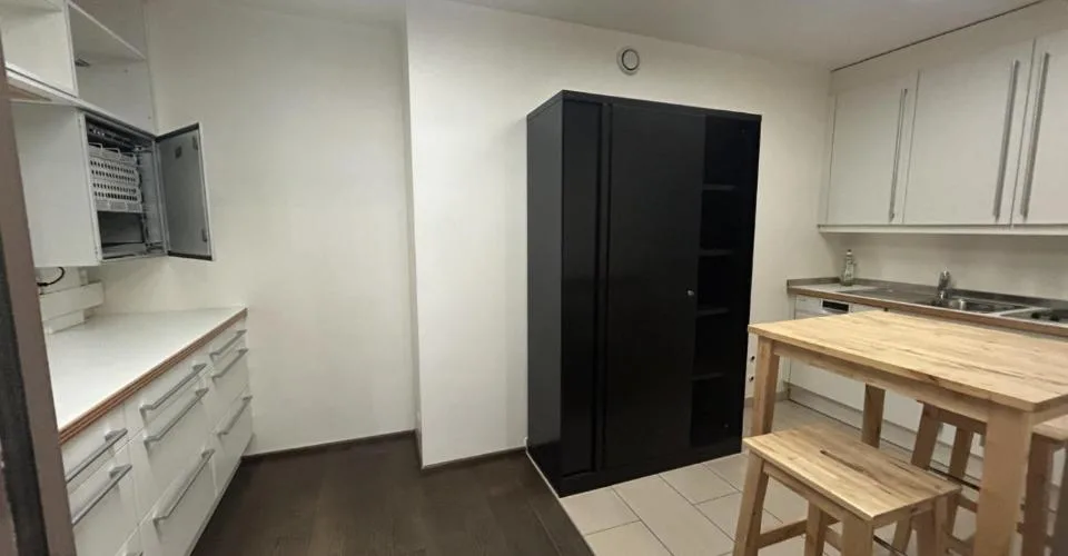 Spacieux bureaux au 2ème étage – photo 7 sur 8