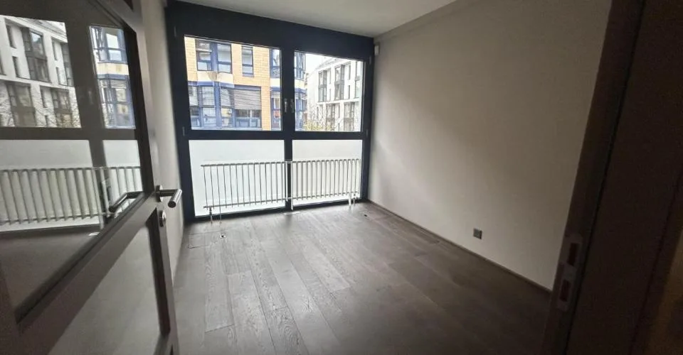Spacieux bureaux au 2ème étage – photo 4 sur 8