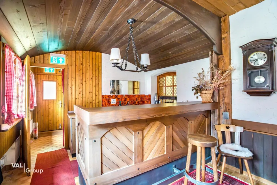 Ex hotel con un potenziale straordinario in una posizione da sogno con vista mozzafiato nel Lötschental