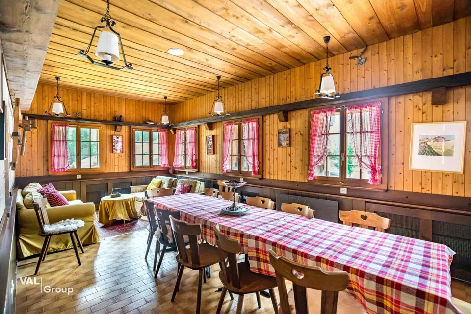Ex hotel con un potenziale straordinario in una posizione da sogno con vista mozzafiato nel Lötschental