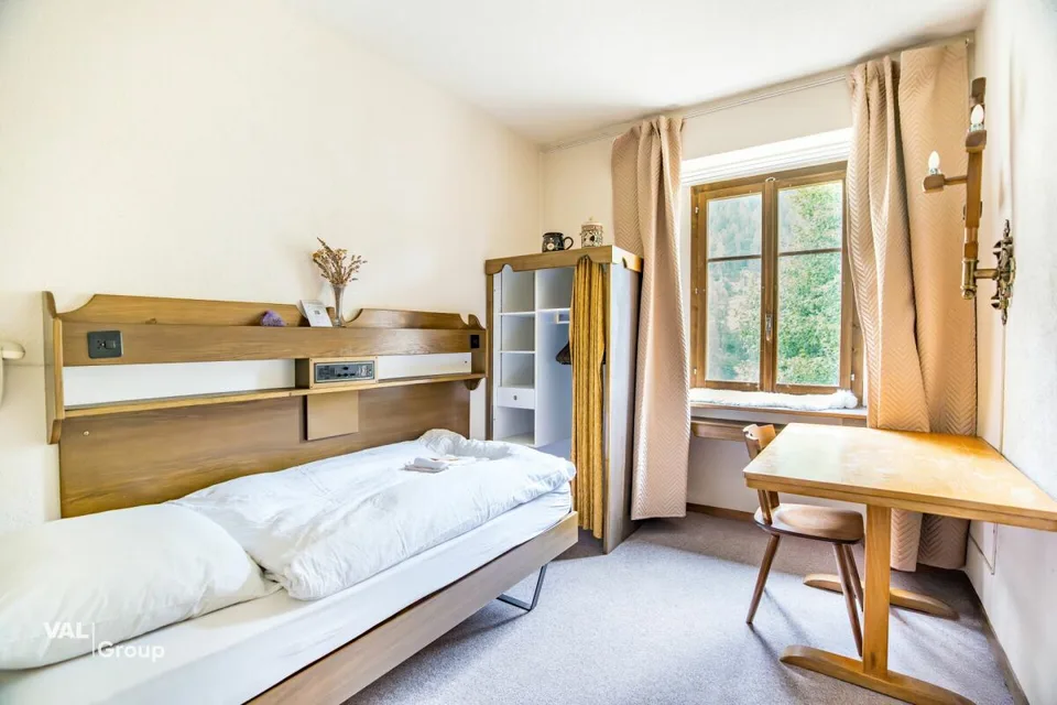 Ex hotel con un potenziale straordinario in una posizione da sogno con vista mozzafiato nel Lötschental