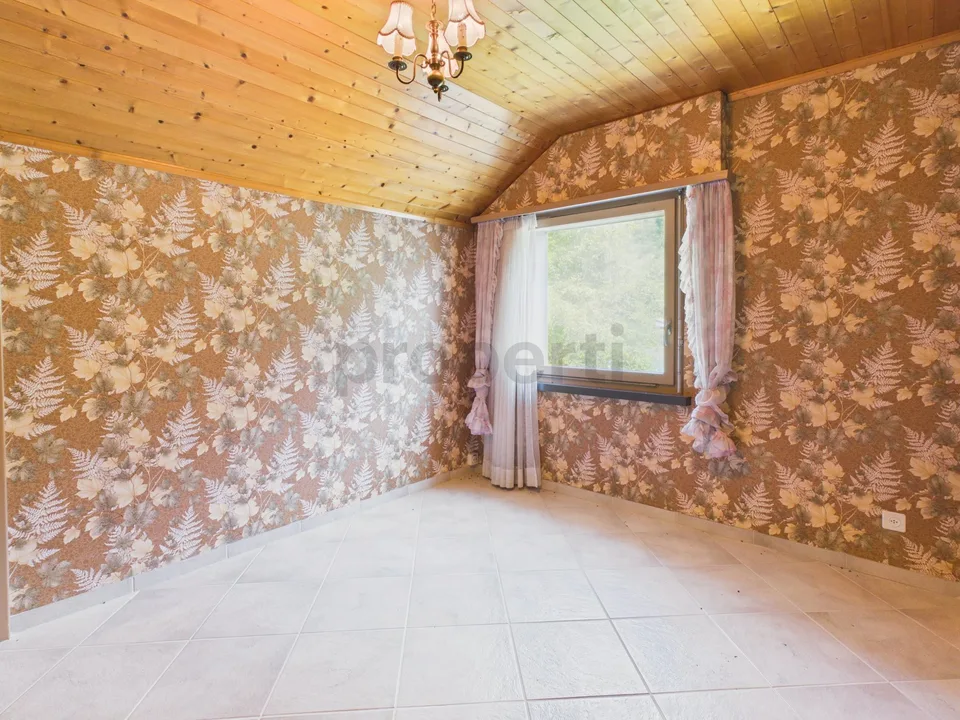 Ampia casa unifamiliare di 6,5 locali con giardino in una posizione unica sull'Aare a Interlaken – foto 10 di 27