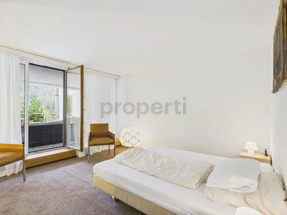 Invest or Live in Scuol: Primary/Secondary Residence, 3.5 Room Terrace Apartment – photo 4 of 24
