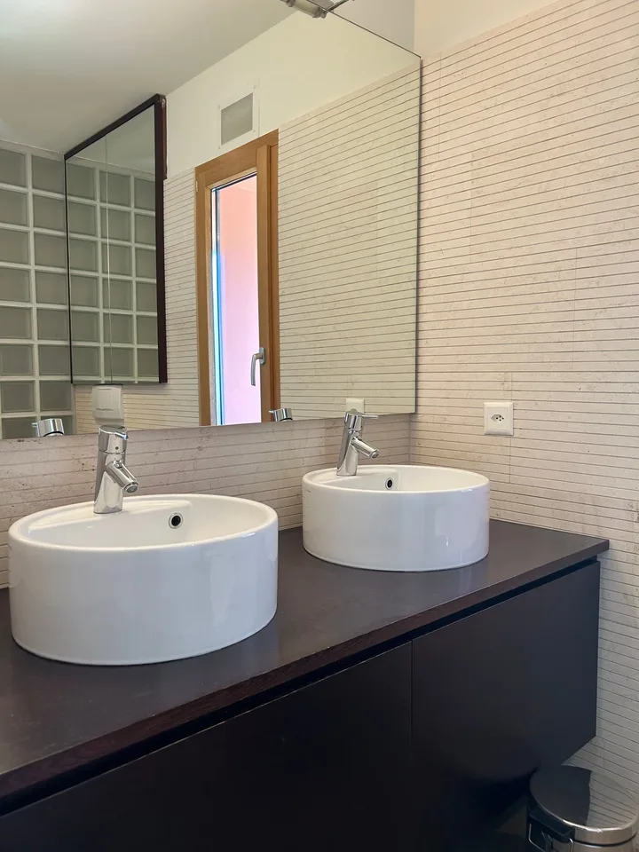 VICO MORCOTE - À LOUER UNE VILLA INDIVIDUELLE DE 4.5 PIÈCES AVEC VUE PANORAMIQUE