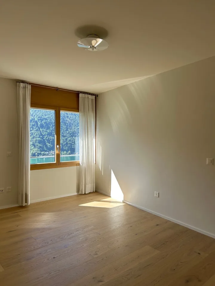 VICO MORCOTE - À LOUER UNE VILLA INDIVIDUELLE DE 4.5 PIÈCES AVEC VUE PANORAMIQUE
