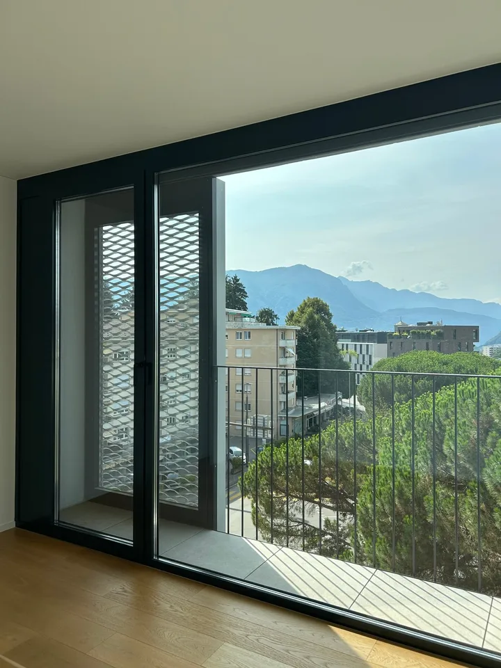 MASSAGNO - helles Penthouse zur Miete