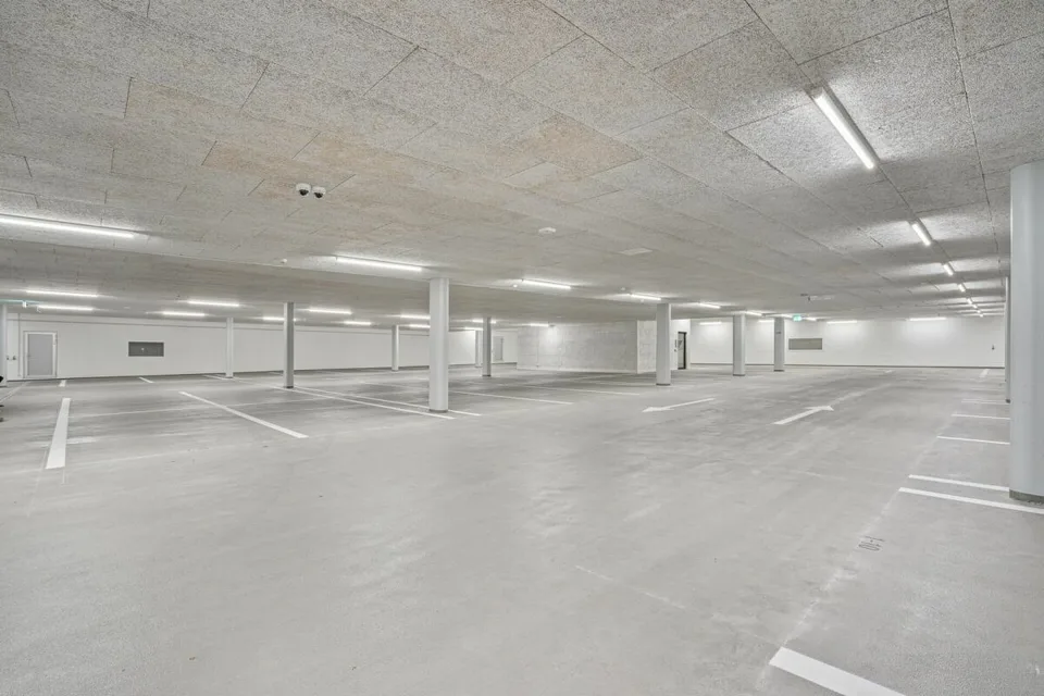 Place de parking souterrain à Haldenhof – photo 2 sur 3
