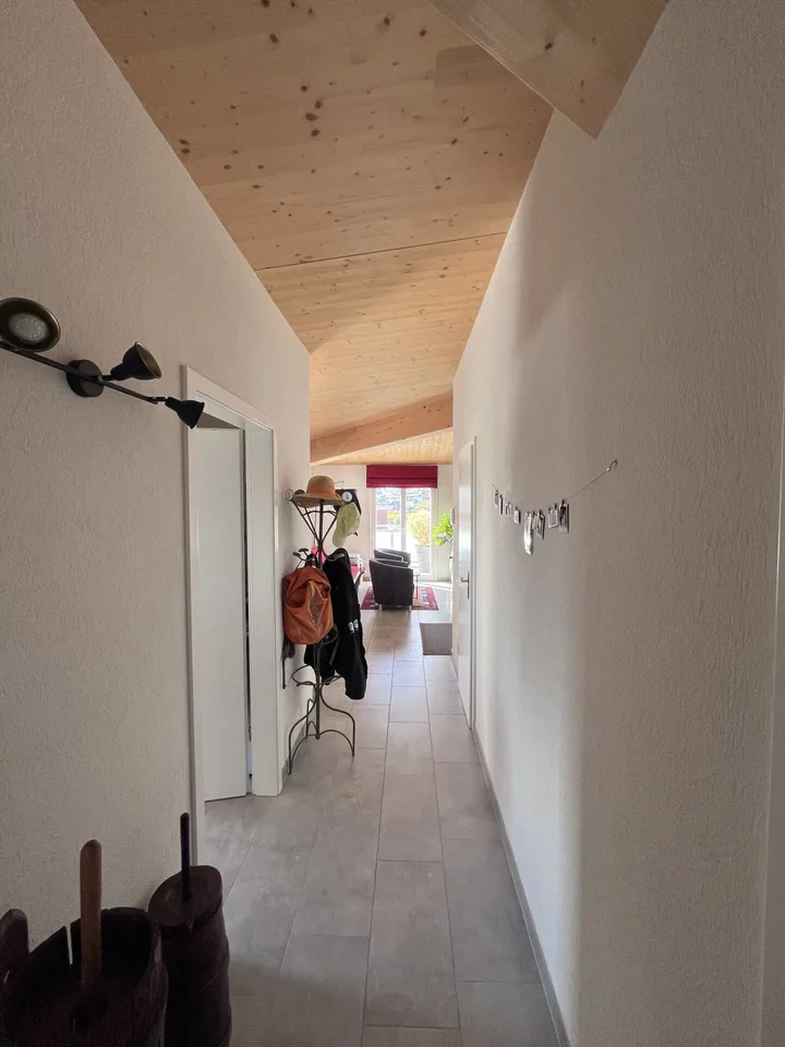 Helles 3,5-Zimmer-Penthouse-Apartment in Fully – Foto 9 von 12