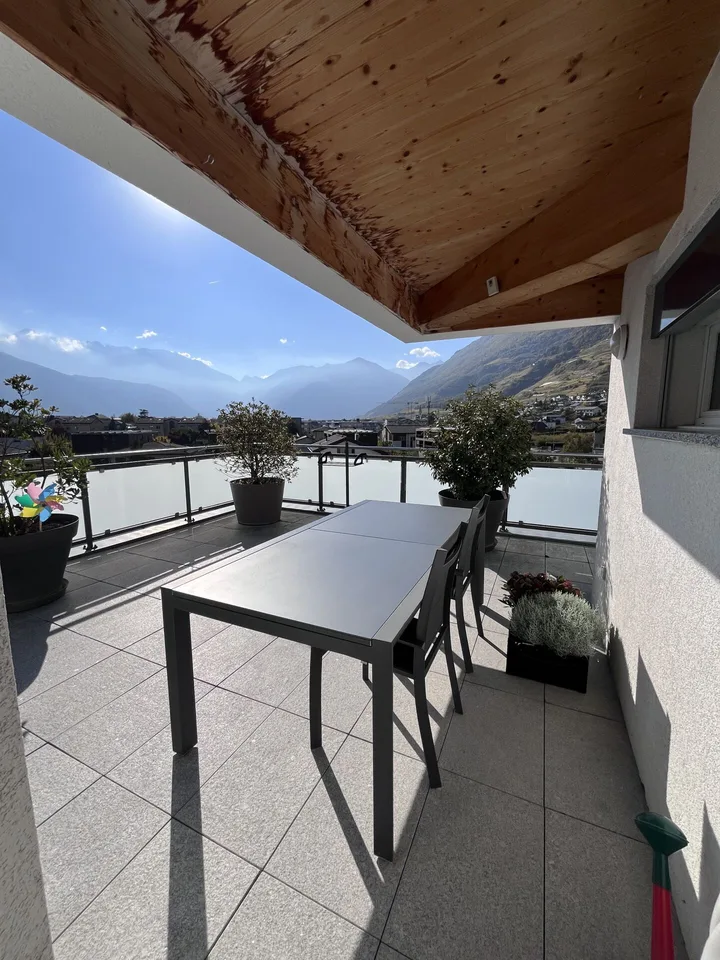 Helles 3,5-Zimmer-Penthouse-Apartment in Fully – Foto 10 von 12