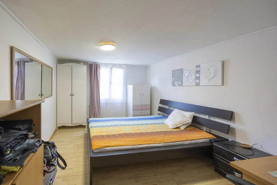 Vollvermietetes Mehrfamilienhaus mit acht Wohnungen – Foto 7 von 13