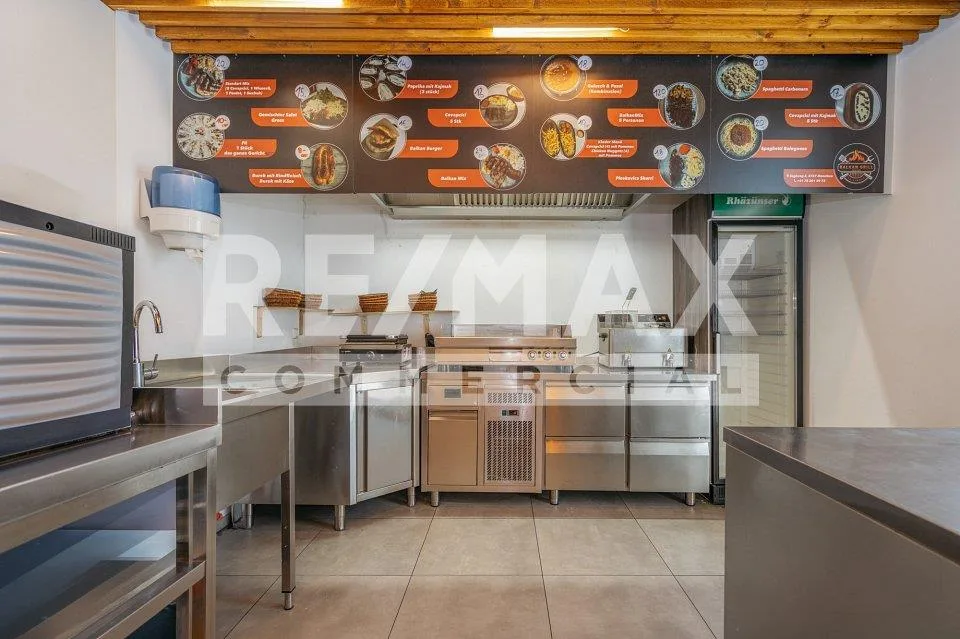 Restaurant Oasis avec terrasse extérieure directement au bord du ruisseau – photo 10 sur 13