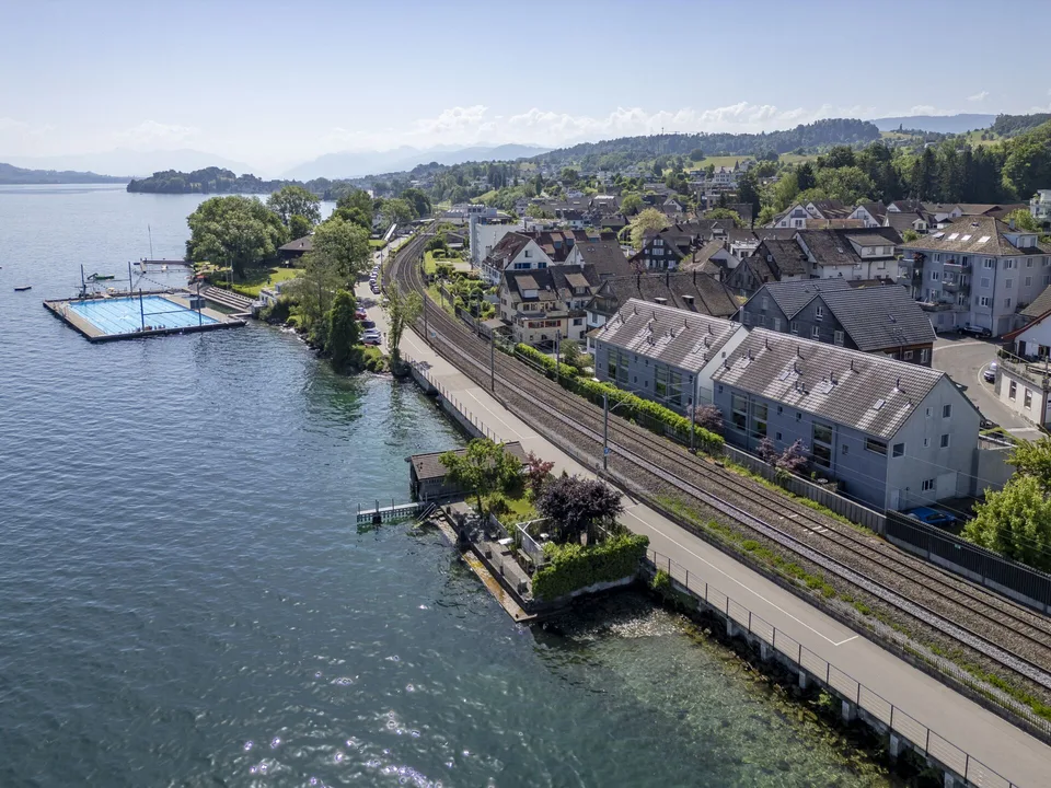 Casa a schiera in posizione privilegiata a Horgen – foto 15 di 15
