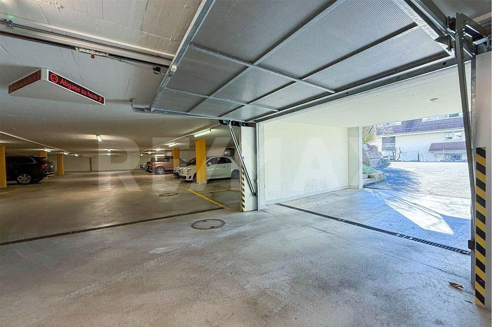 Parkplatz in der Einstellhalle – Foto 2 von 6
