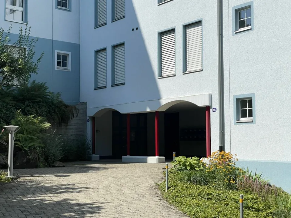 grosszügiges Wohnen an sonniger, ruhiger Lage - ideal für die Familie – Foto 2 von 13
