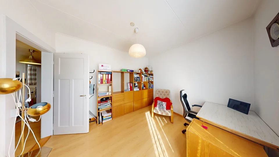 Gemütliche Parterre-Wohnung mit Altbaucharme – Foto 3 von 11