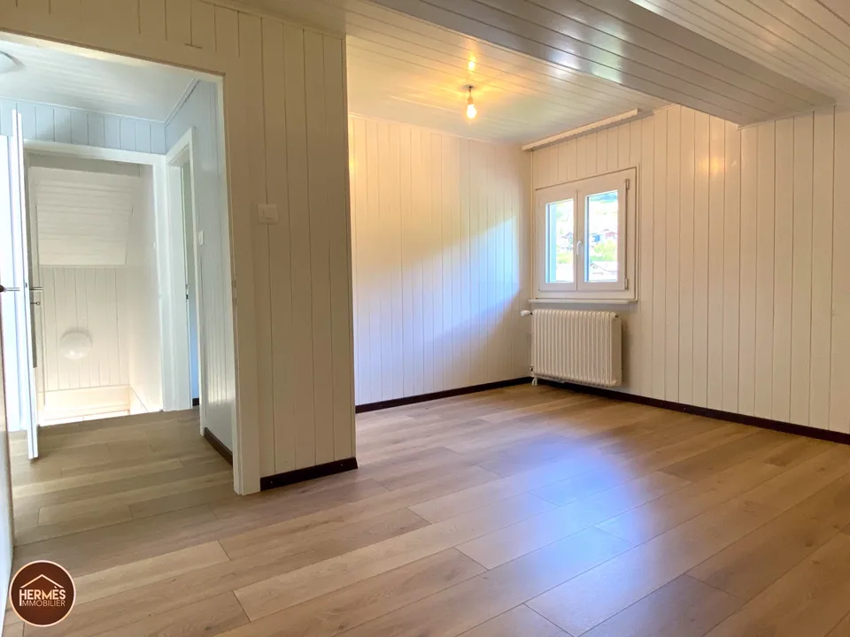 Zu vermieten - Schöne 4.5-Zimmer-Maisonette-Wohnung in Brignon, 10 Minuten von Sion entfernt