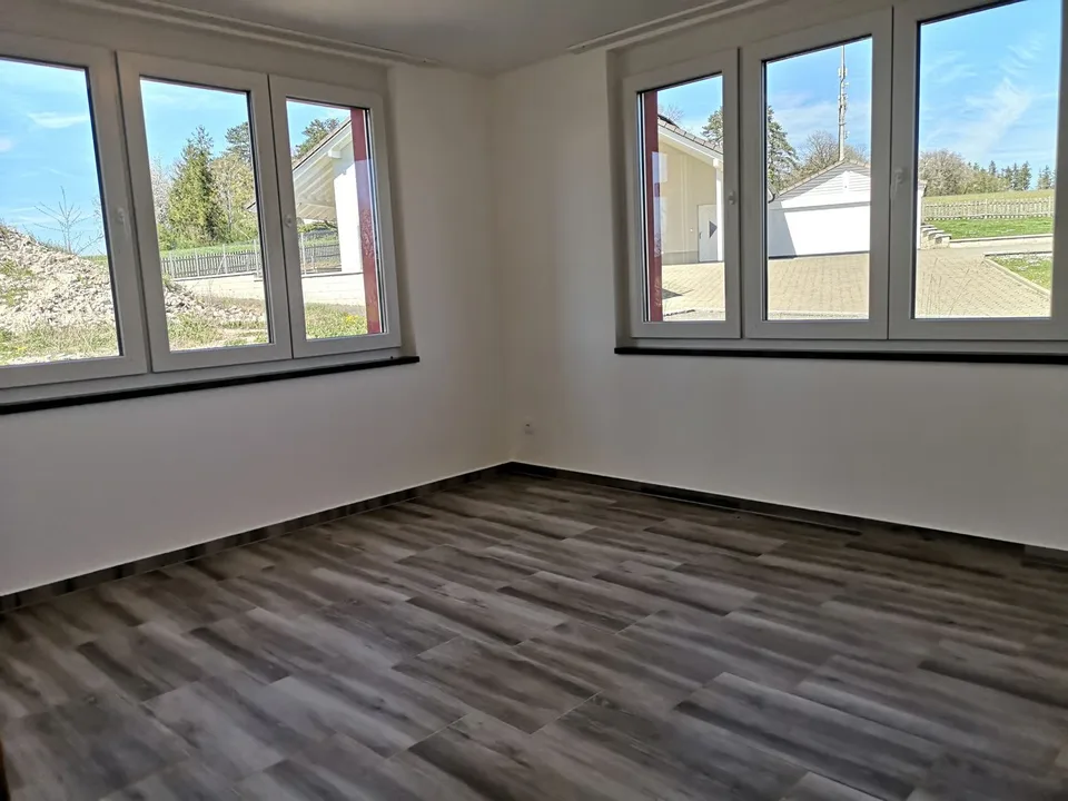 Magnificent 4.5 room apartment with terrace and veranda, 200m2 garden optional