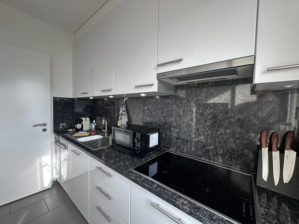 2 ½ möblierte Zimmer mit Seeblick in Muralto