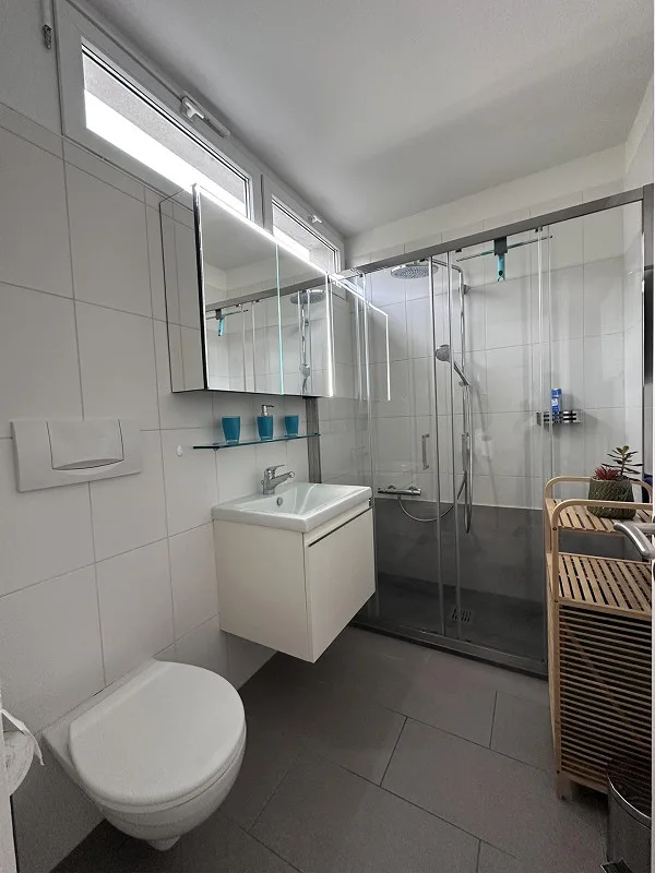 2 ½ möblierte Zimmer mit Seeblick in Muralto