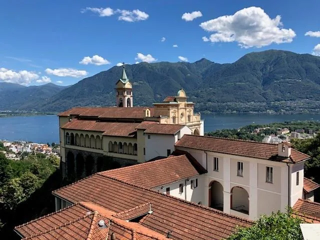 2 ½ möblierte Zimmer mit Seeblick in Muralto