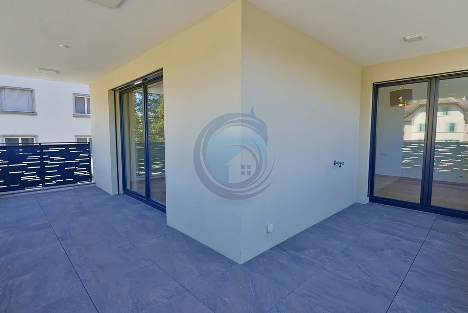 MAGNIFICENT HIGH-QUALITY 4.5-ROOM APARTMENT WITH BALCONIES