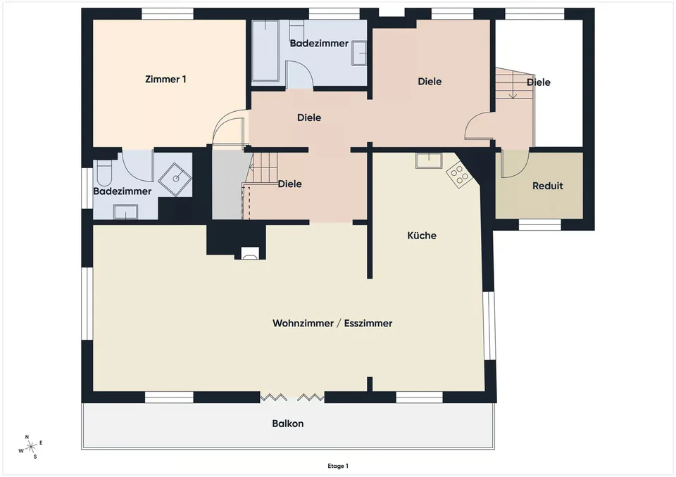 Attico duplex ristrutturato con 3 bagni e connettività ottimale