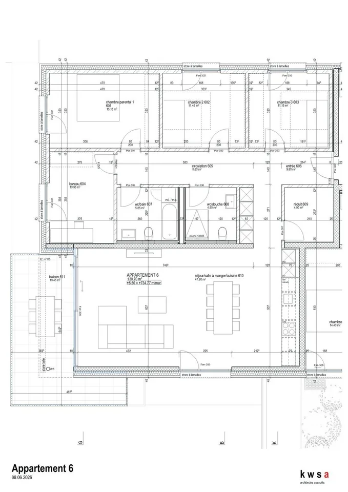 Spacious 5.5 rooms with covered balcony facing southwest