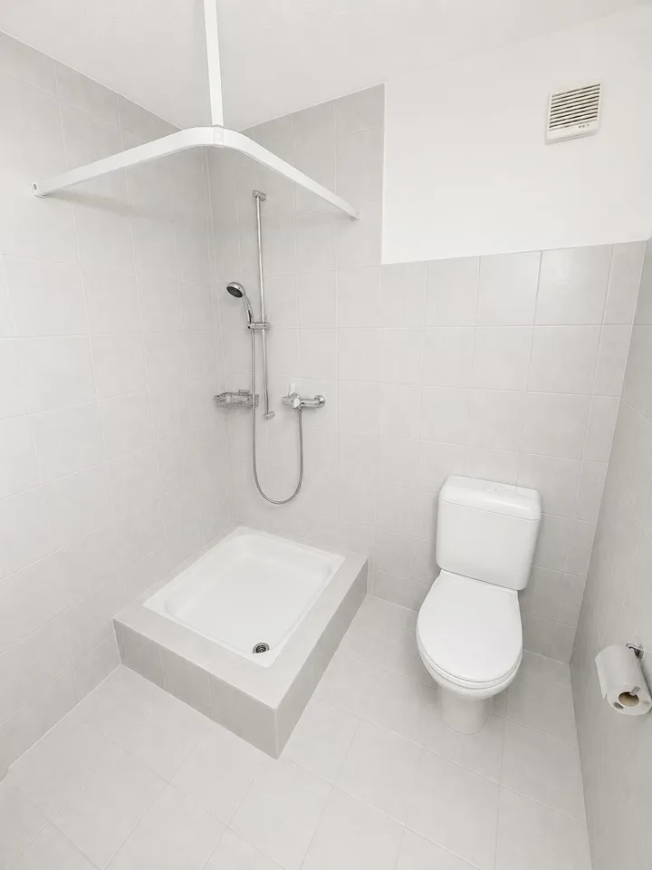 Geräumige 5.5-Zimmer-Wohnung mit Balkon