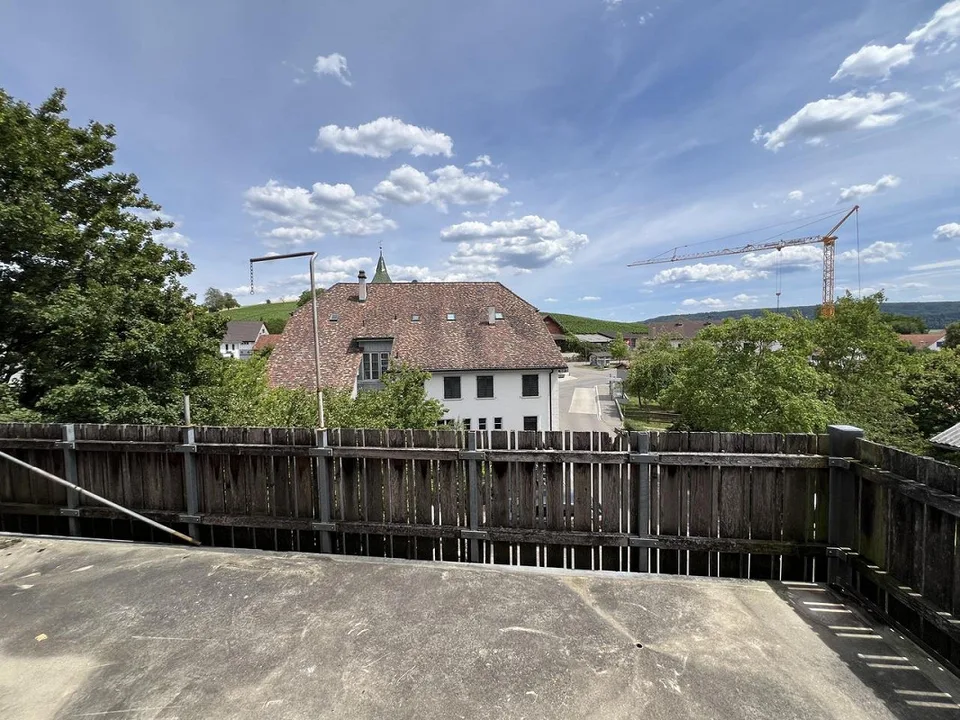 Investment property with 3 rental apartments – photo 8 of 12