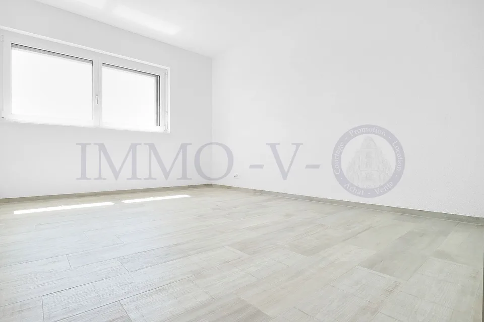 ATTICO DI LUSSO CON GRANDE TERRAZZA DI 117M2 – foto 18 di 19