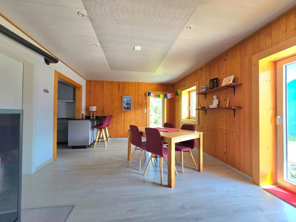 Appartamento ristrutturato con terrazza, vista mozzafiato e tanto sole a Eison (St-Martin) Val d’Hérens – foto 12 di 19