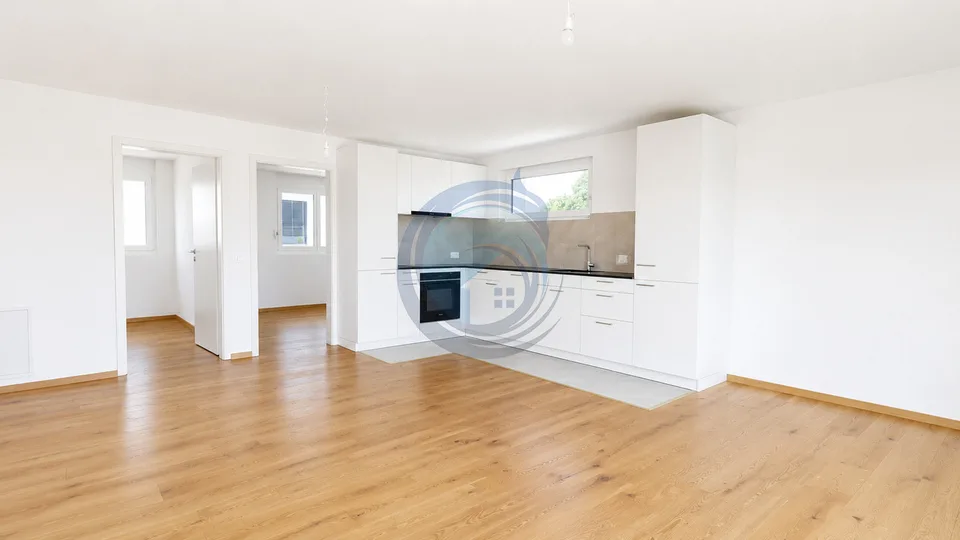 NEUES DACHGESCHOSS MIT 4,5 ZIMMERN UND GERÄUMIGER TERRASSE – Foto 7 von 12
