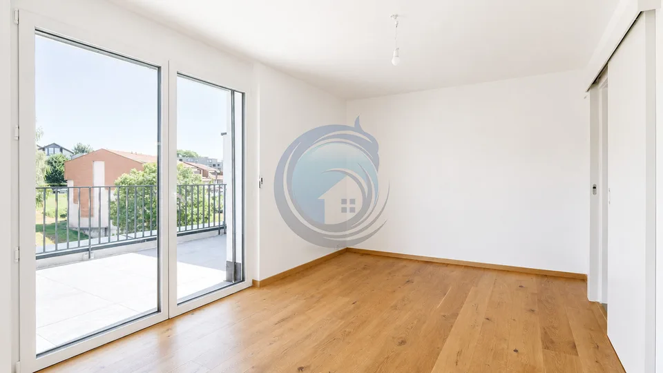 NEUES DACHGESCHOSS MIT 4,5 ZIMMERN UND GERÄUMIGER TERRASSE – Foto 8 von 12
