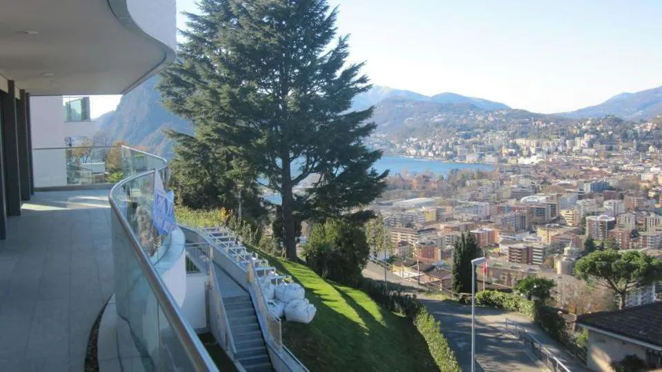 Lugano-Albonago - Esclusivo Attico 4.5 Locali con Rooftop Panoramico e – foto 2 di 8