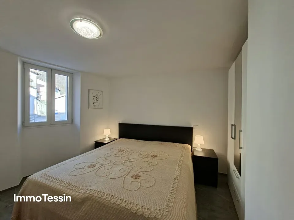 OPPORTUNITÀ: Elegante e lussuosamente ristrutturato edificio multifamiliare con 3 appartamenti in una posizione panoramica soleggiata e tranquilla – foto 10 di 13
