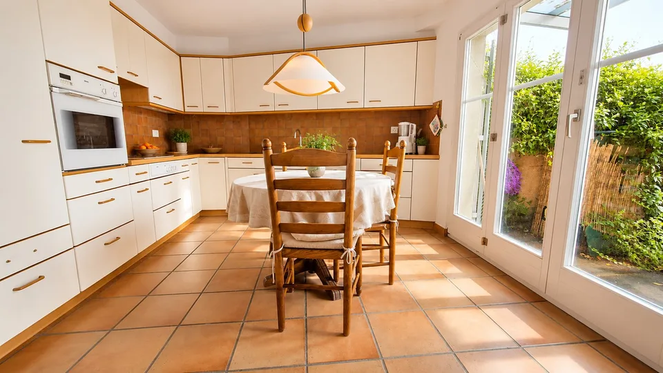 4,5-Zimmer-Wohnung mit Garten - auch als Zweitwohnung erhältlich – Foto 10 von 14