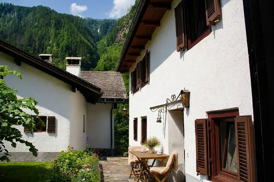 Doppia armonia in Valle Calanca: casa bifamiliare a Rossa! – foto 13 di 13