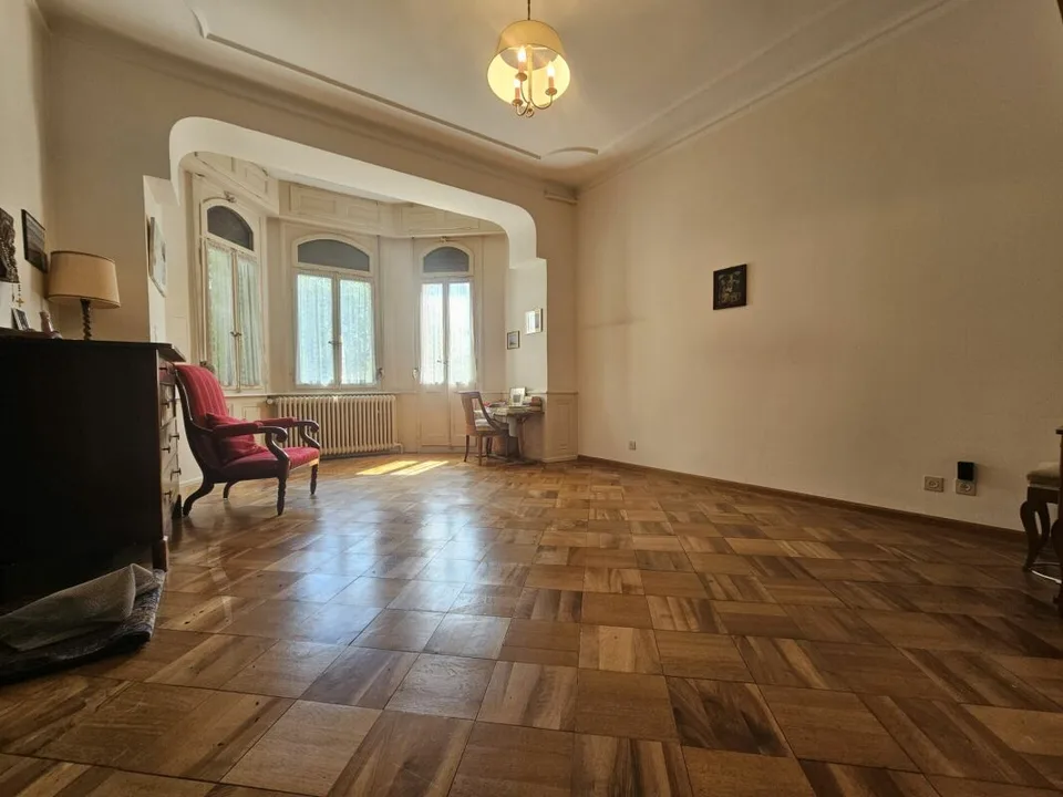 Außergewöhnliche Residenz in der Nähe des Stadtzentrums von Sion – Foto 2 von 4