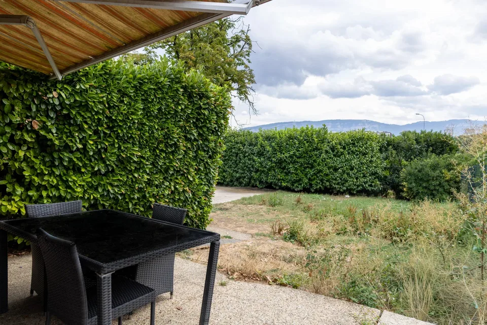 Kleines Haus mit viel Potenzial in Aïre – Foto 5 von 5
