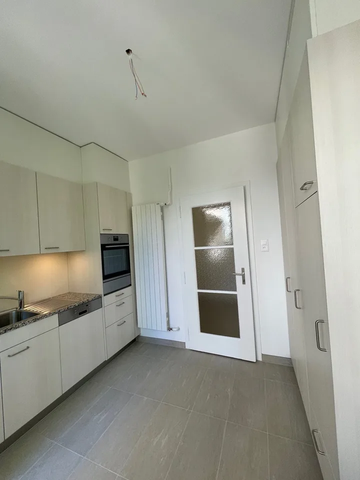 Ottimo appartamento di 4.5 locali in un edificio storico in General-Dufour-Strasse a Bienne – foto 6 di 12