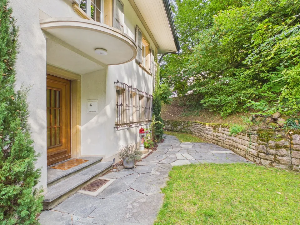 Villa unica con vista sul lago e Seeland