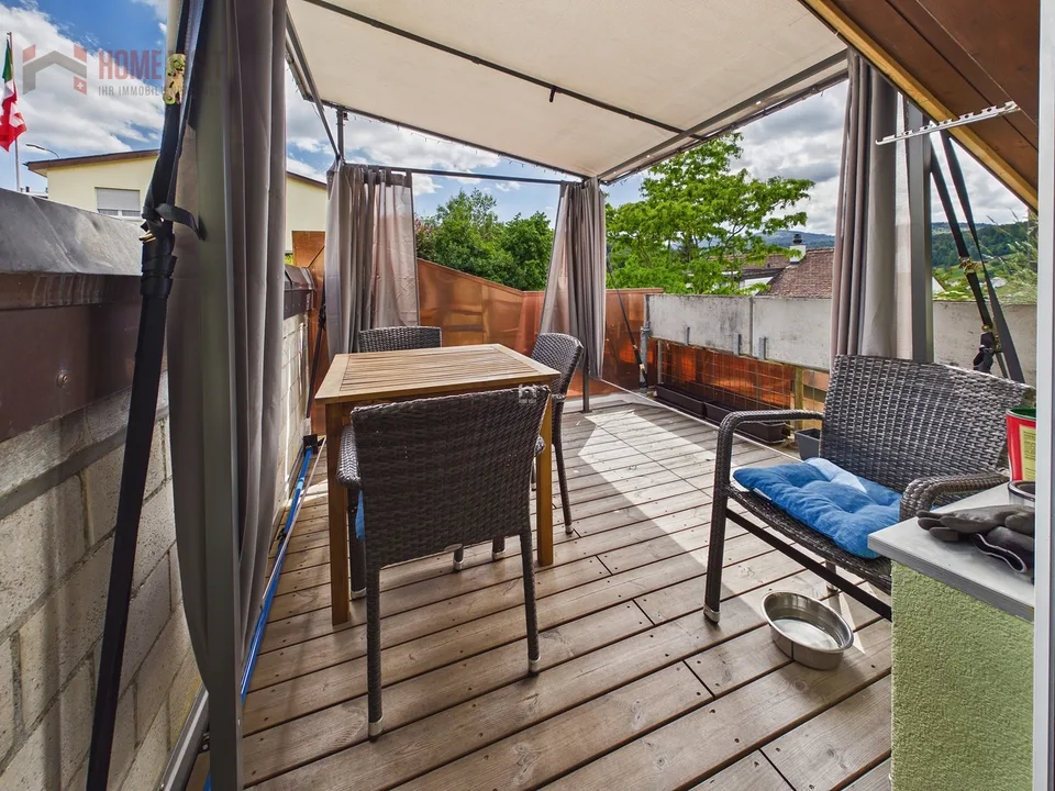 Charming 3.5-room attic apartment with terrace & beautiful views