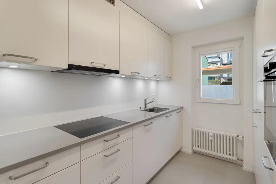 Moderno appartamento con 3 camere in proprietà ristrutturata