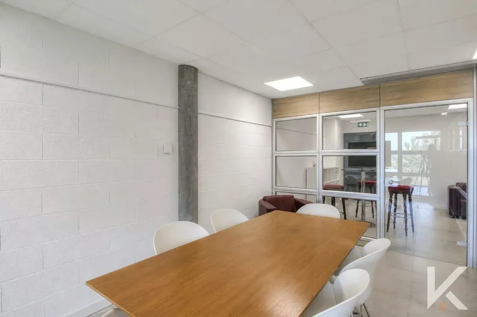 Bureau idéalement situé à Monthey – photo 8 sur 12
