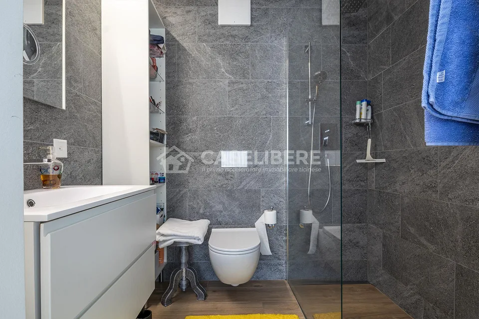 MODERNO ATTICO DI 3.5 CON TERRAZZA A LOCARNO – foto 13 di 18