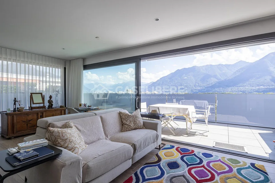 MODERNO ATTICO DI 3.5 CON TERRAZZA A LOCARNO – foto 2 di 18