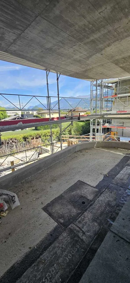 4,5-Zimmer-Wohnung im 1. Stock in Vétroz – Foto 4 von 13