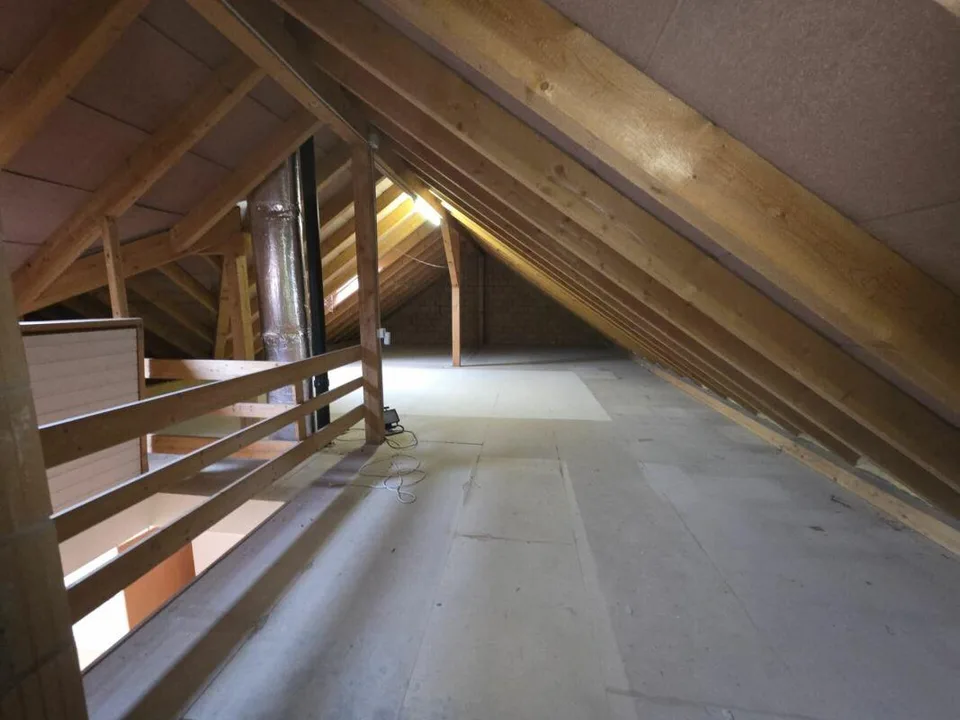 In vendita in Haushaldenstrasse 2a a 8374 Dussnang; bellissimo appartamento mansardato di 5½ locali, in una posizione tranquilla e soleggiata / solo 2 minuti a piedi dai mezzi pubblici! – foto 15 di 16