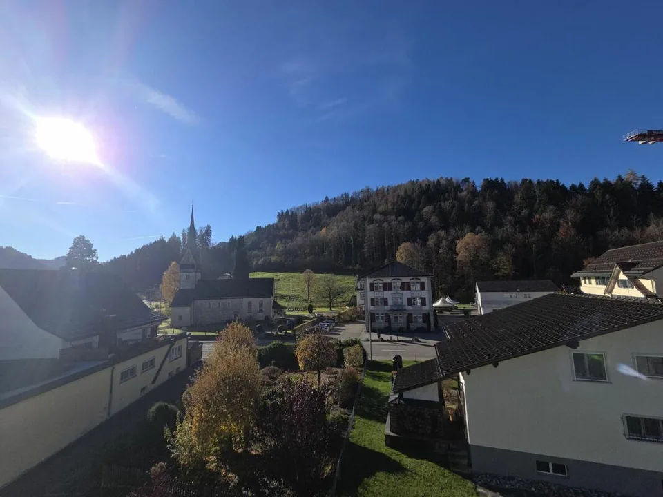 In vendita in Haushaldenstrasse 2a a 8374 Dussnang; bellissimo appartamento mansardato di 5½ locali, in una posizione tranquilla e soleggiata / solo 2 minuti a piedi dai mezzi pubblici! – foto 16 di 16