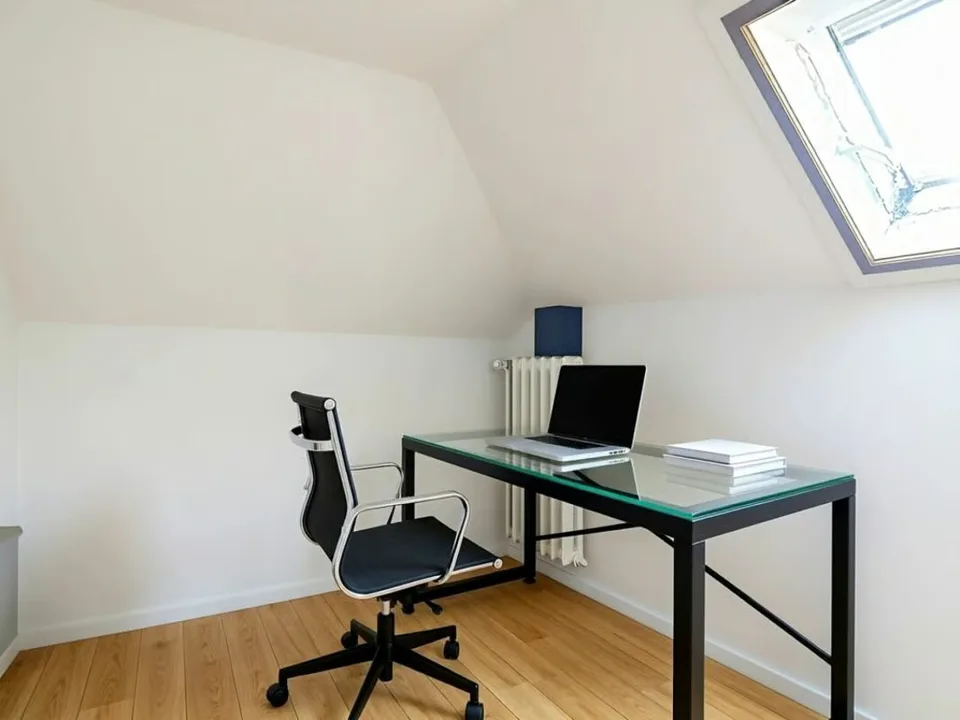 Großartiges Potenzial für diese 5-Zimmer-Maisonette zum Anpassen – Foto 3 von 11